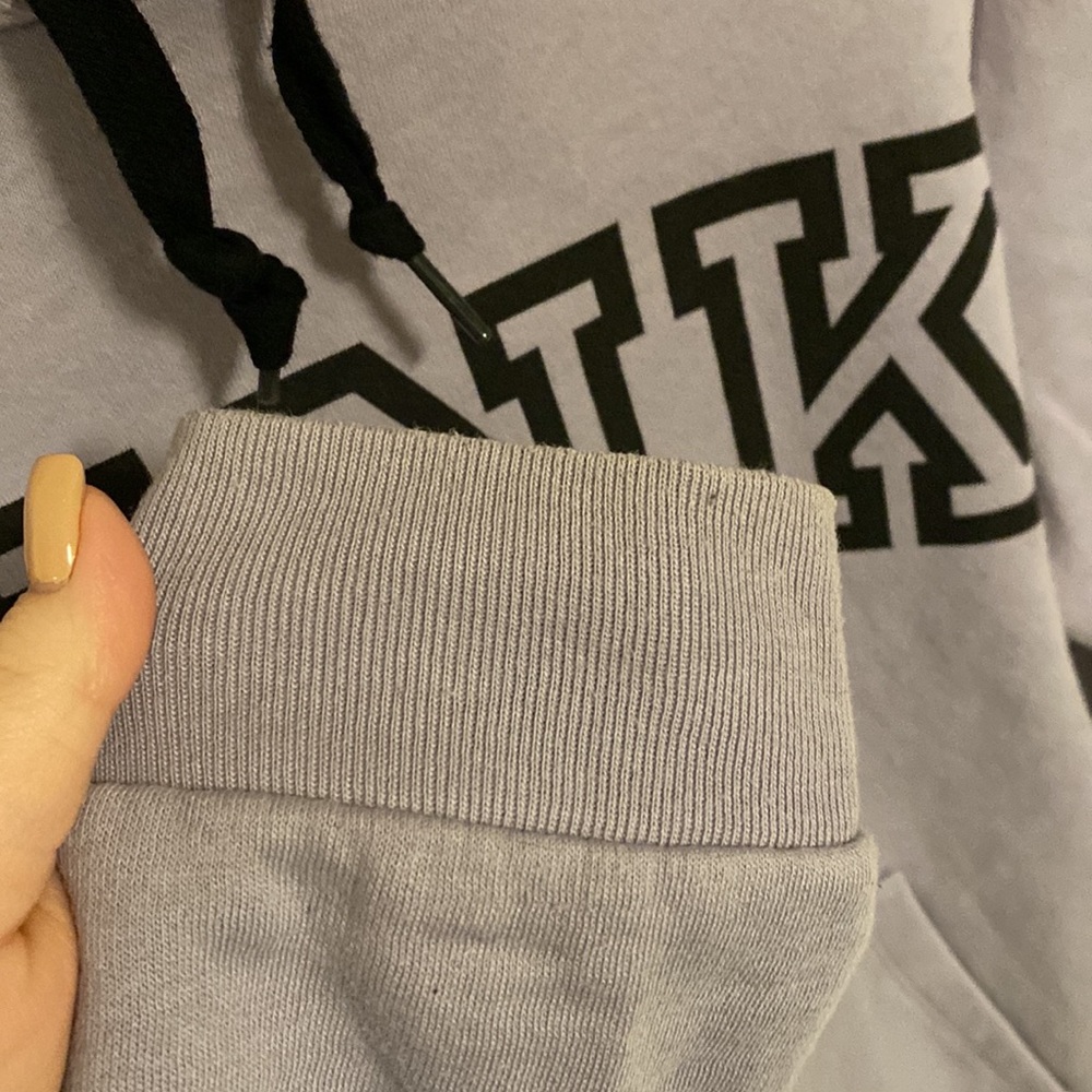 Victoria’s Secret Pink hoodie - Picture 4 of 12